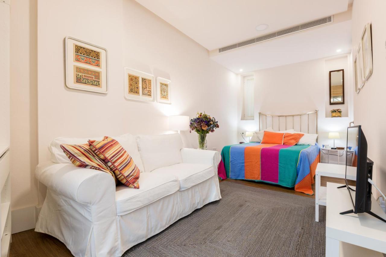 Sevilla Home Center Suites Extérieur photo