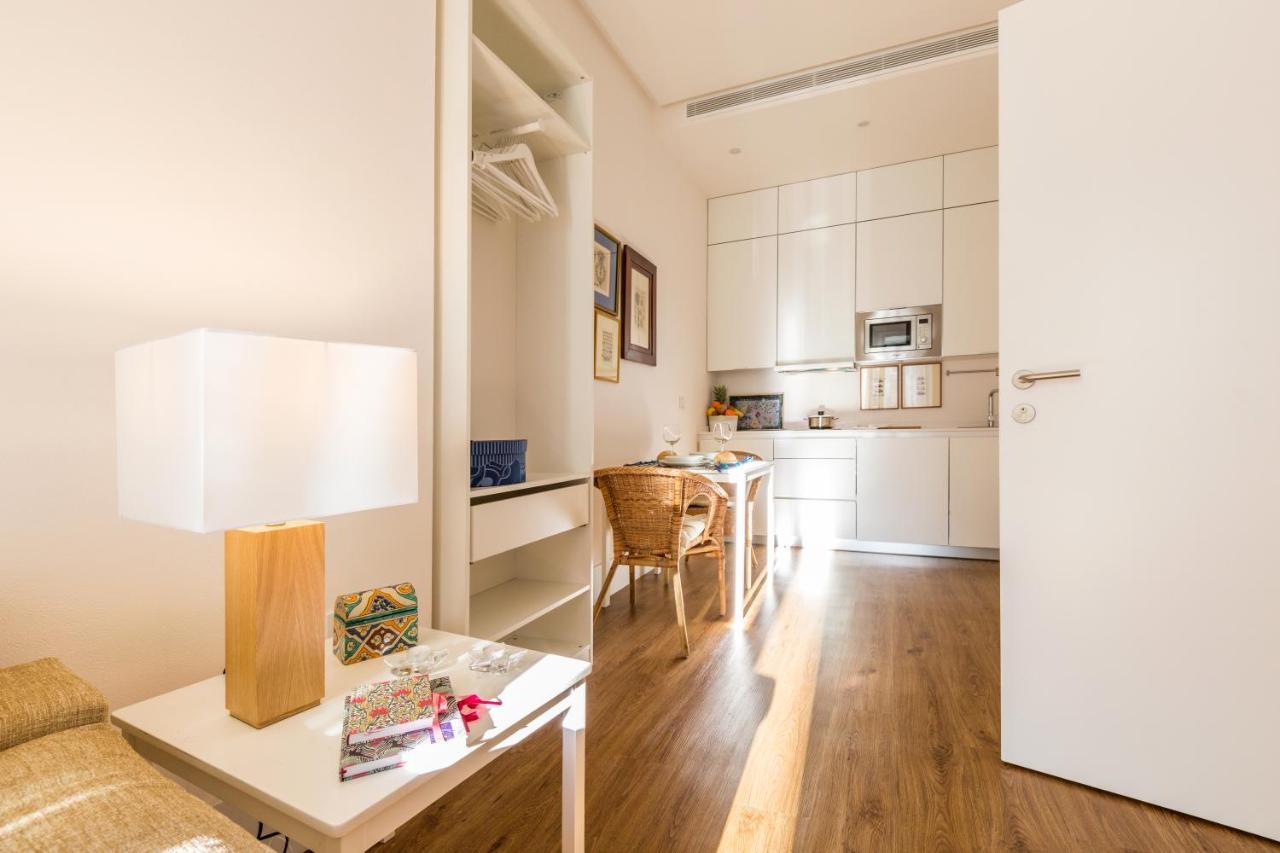 Sevilla Home Center Suites Extérieur photo