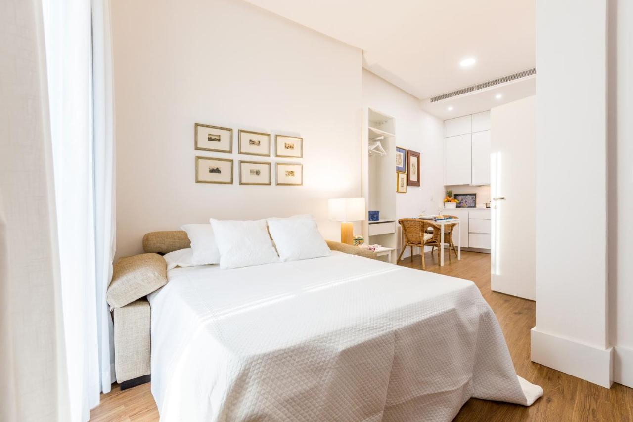 Sevilla Home Center Suites Extérieur photo